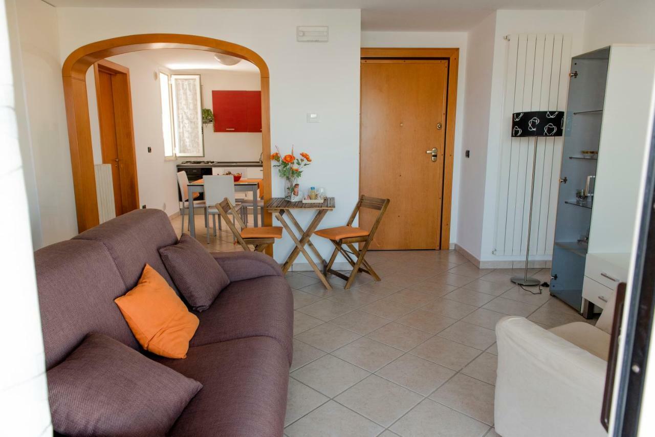 Attico 109 Apartment กาลาตีนา ภายนอก รูปภาพ